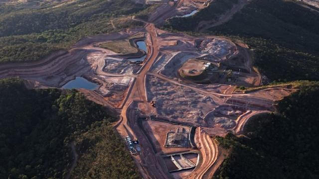 Điểm báo Pháp - Hoa Kỳ thân thiện hơn với đồng minh vì đất hiếm | Vietnam Fraternité