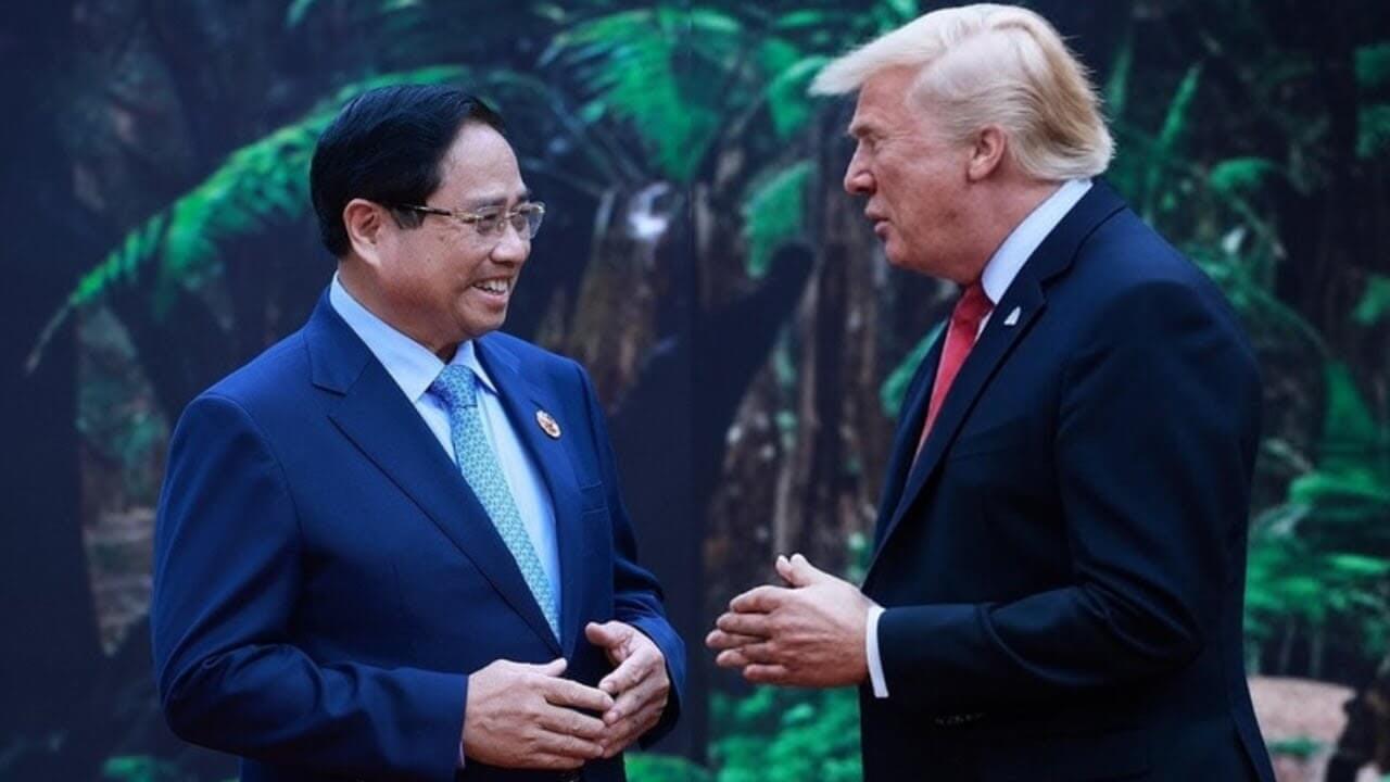 Hài hước Trump nhảy tưng tưng chào hỏi Malayxia! Vì sao Thủ Chính hồi hộp gặp Trump?
