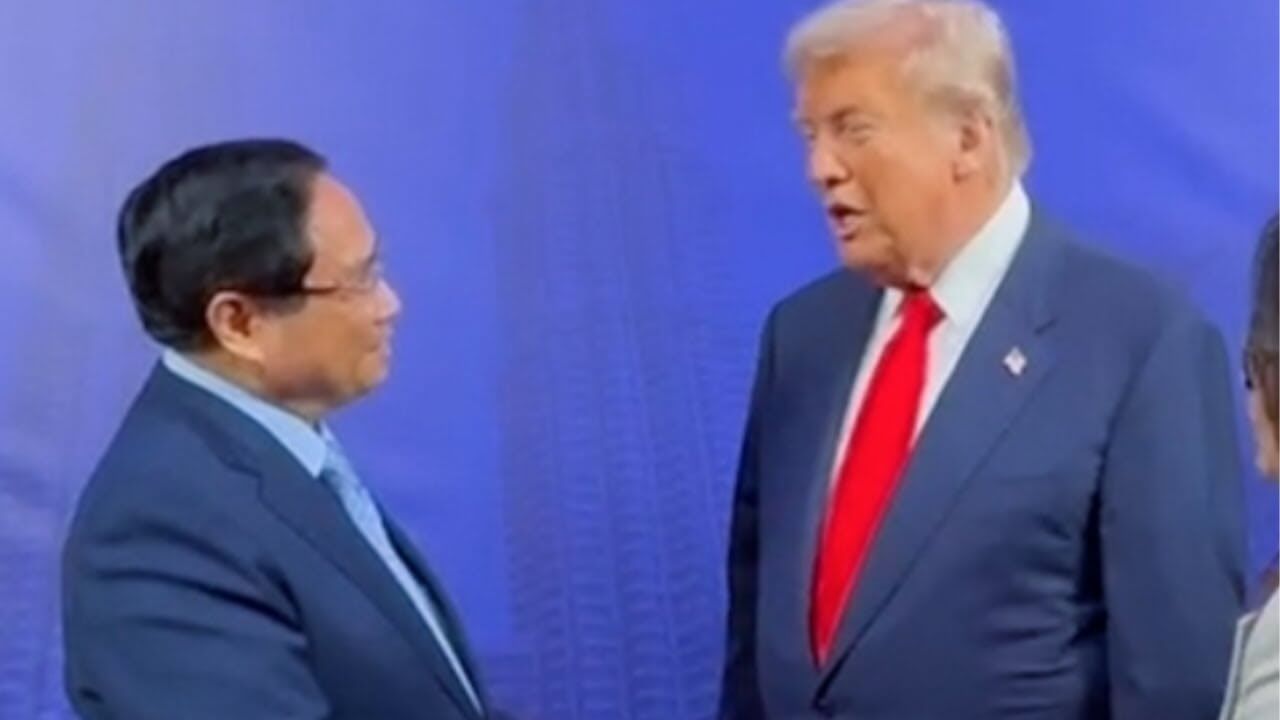 Sắp có Chả cá Donald tại Hà Nội? Thủ Chính ghi bàn vào lưới Trump và ở lại Tứ Trụ!