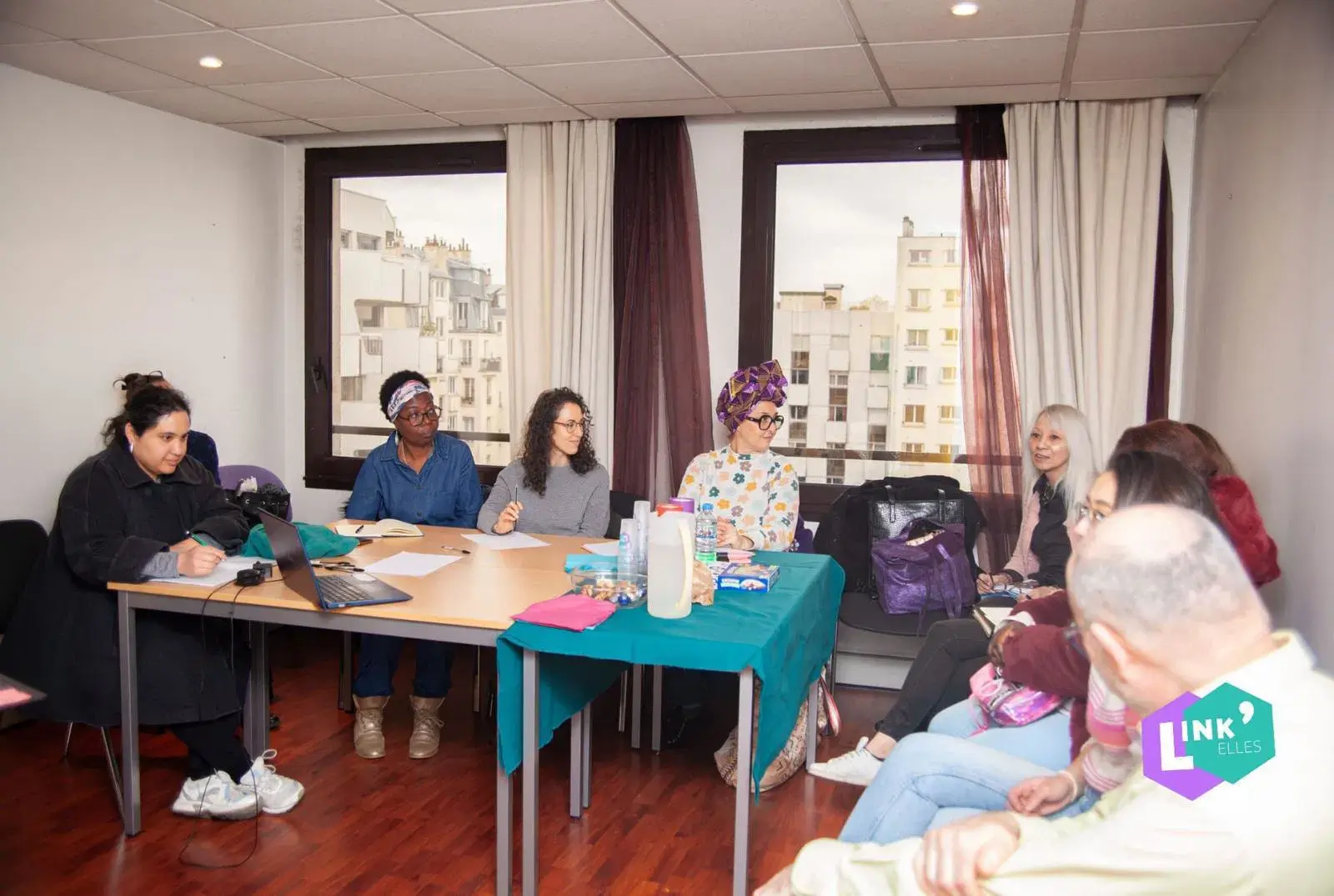 - | Link'Elles