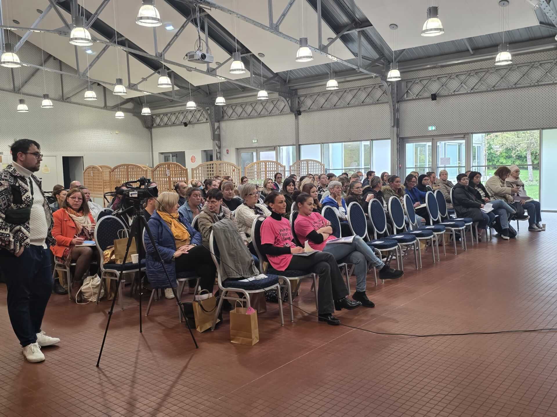 Temps fort de l'UPP de Caudry sur la charge mentale des parents et notamment des mères. | Parents Citoyens