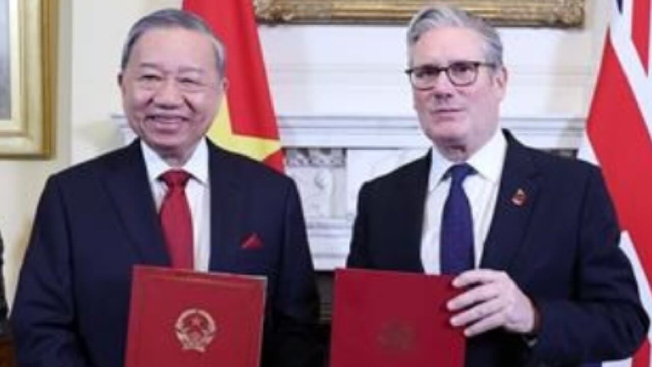 Mang chuông đi đánh xứ người! Vì sao Anh Quốc ấn tượng về phong cách của TBT Tô Lâm?