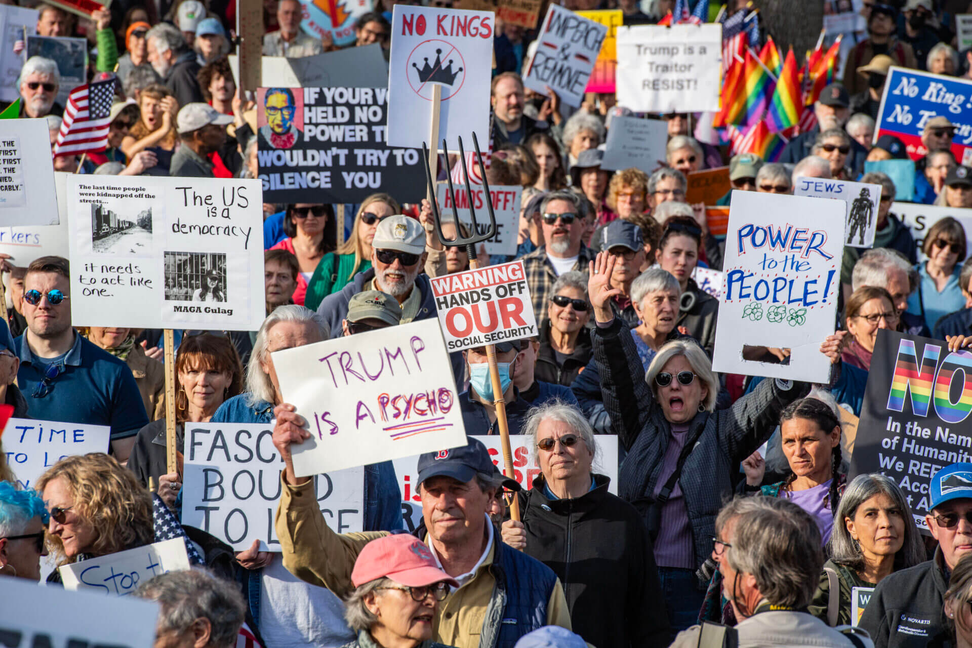 Điểm tuần báo Pháp - Nước Mỹ đêm trước chế độ phát xít ? | Vietnam Fraternité