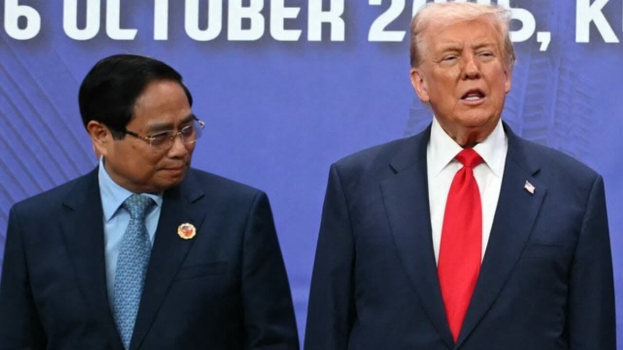 LĐ đi thăm nước ngoài liên tục: Việc phân công giữa TBT, CTN và TT được xử lý ra sao?