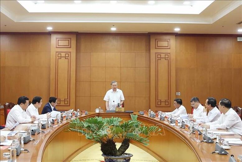 Những màn phù phép thay người đổi ghế trước Đại hội 14 có lợi cho ai ? | Vietnam Fraternité