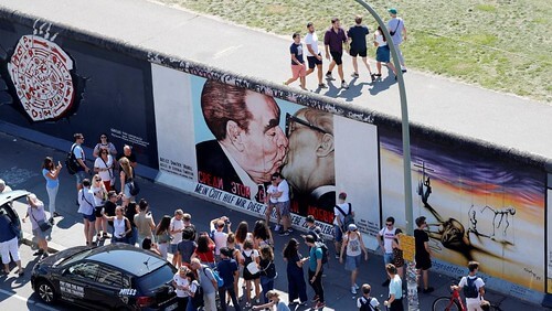 Điểm báo Pháp - 30 năm sau khi bức tường Berlin sụp đổ | Vietnam Fraternité