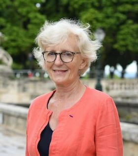 "Au contact" - Françoise Carteau, administratrice à Rebonds! | Rebonds!