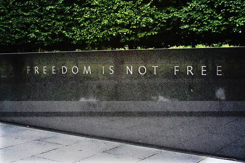 Hãy tiếp sức cho những Hoàng Chí Phong Việt | Vietnam Fraternité