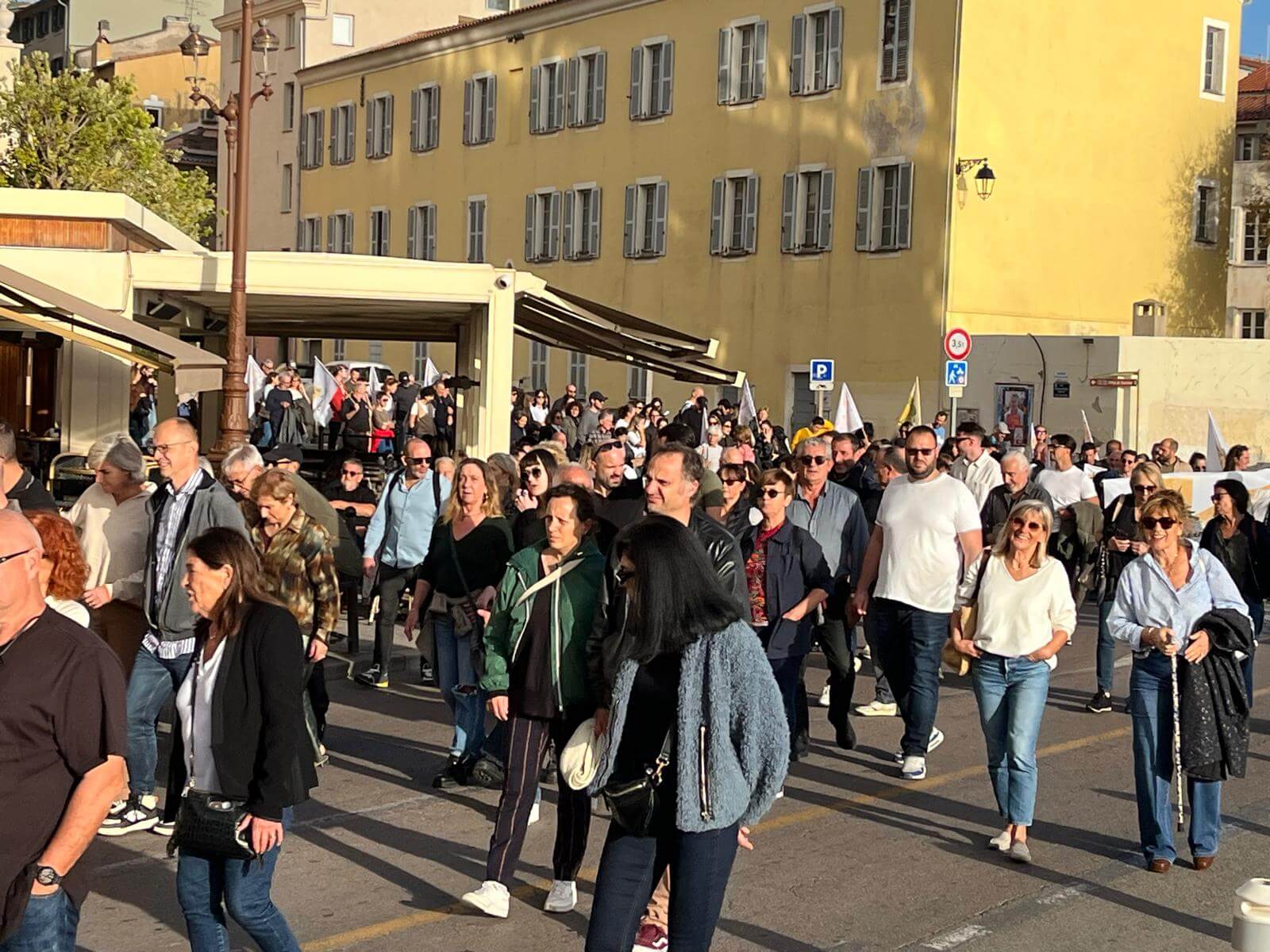 - | Per a Pace