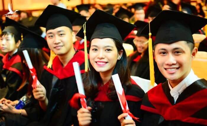 Việt Nam "loay hoay" giải bài toán thu hút nhân tài, Hàn Quốc ngồi yên hớt tay trên ? | Vietnam Fraternité