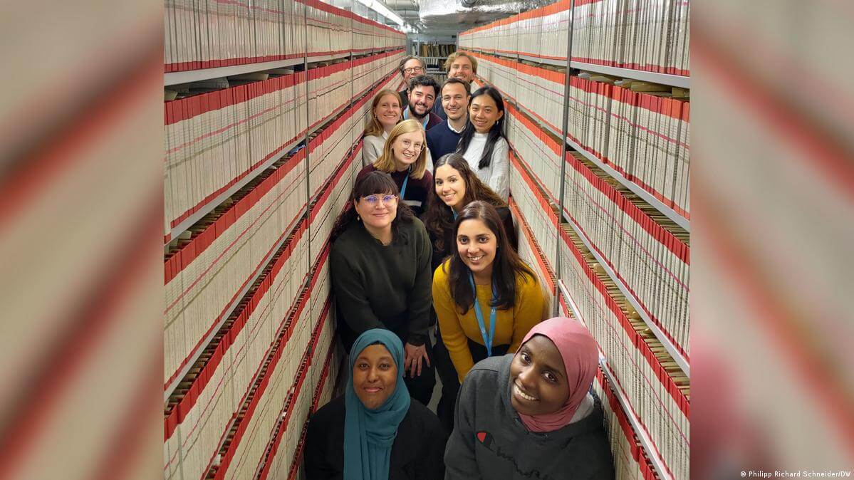 DW's journalism traineeship | Forus