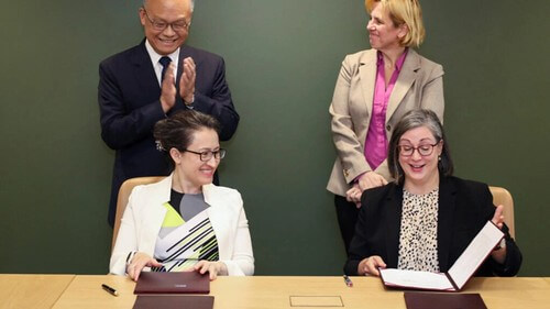 Mỹ vừa quyết hậu thuẫn Đài Loan, vừa chìa tay với Trung Quốc | Vietnam Fraternité