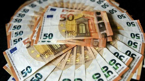 Châu Âu chia tay với "tiền rẻ" - Thê giới Nga của Putin tan rã | Vietnam Fraternité