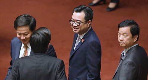 Liệu Nguyễn Tấn Dũng có còn đủ thế lực để bao che đàn em và con ? | Vietnam Fraternité