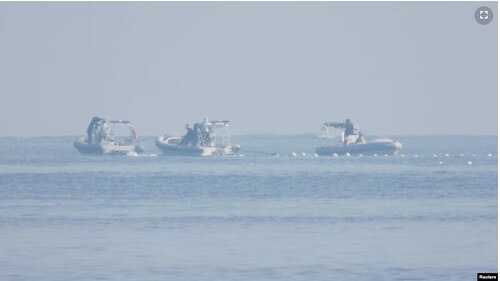 Hải cảnh Trung Quốc không cản được xuồng vũ trang của hải quân Philippines | Vietnam Fraternité