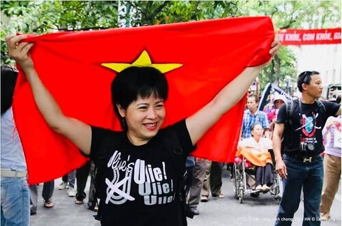 Tra tấn tinh thần : Nguyễn Thúy Hạnh bị đưa vào nhà thướng điên | Vietnam Fraternité