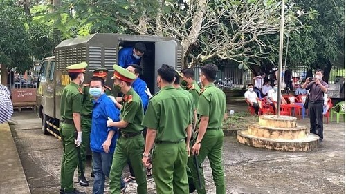 Báo Sạch : Lại mượn tòa án bỏ tù những ai dám nói sự thật | Vietnam Fraternité