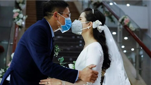 Covid-19 biến thể bùng phát ở miền Bắc, Hà Nội ngỡ ngàng | Vietnam Fraternité