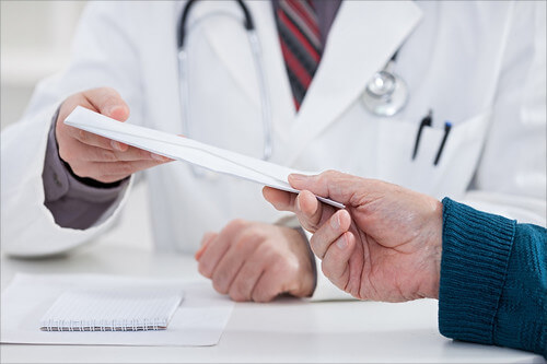 Ngày Thầy thuốc Việt Nam hay ngày Quyền lực Thầy thuốc Việt Nam ? | Vietnam Fraternité