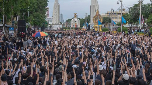 Tuổi trẻ Thái không làm ngơ trước bất công và lạm quyền | Vietnam Fraternité