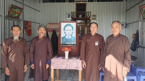 Phật giáo Hòa hảo Thuần túy lại bị ngăn chặn hành lễ | Vietnam Fraternité