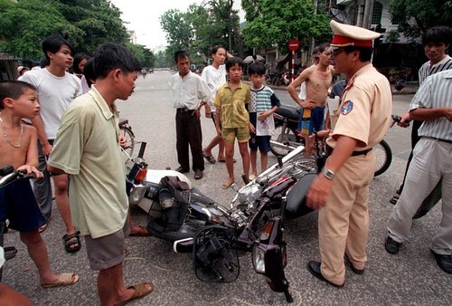 Tai nạn giao thông vẫn cao, thống kê bất nhất ! | Vietnam Fraternité