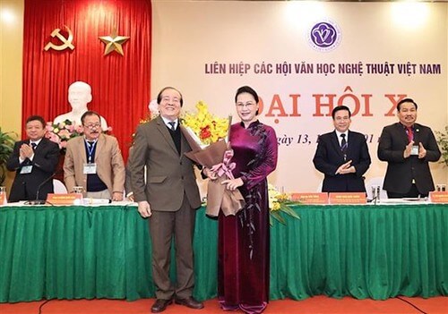 Các hội văn nghệ phải "quán triệt đường lối, chủ trương của Đảng" | Vietnam Fraternité