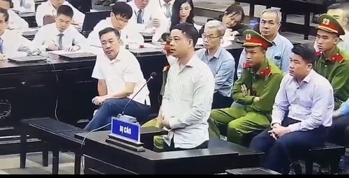 Bản án vụ chuyến bay giải cứu để lộ tính phe phái trong Đảng | Vietnam Fraternité