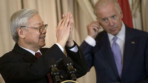 Hà Nội chúc mừng Biden, thận trọng hay vẫn còn sợ Trump ? | Vietnam Fraternité