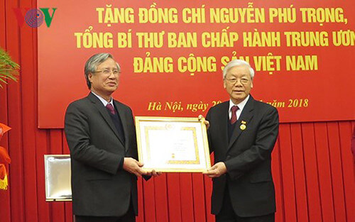 Ông Vượng lên Tổng bí thư có "chính đáng" hay không ? | Vietnam Fraternité