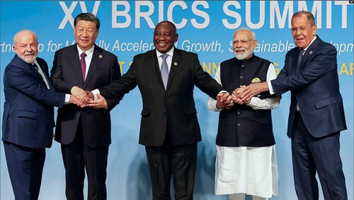 BRICS đối đầu với Mỹ ? | Vietnam Fraternité