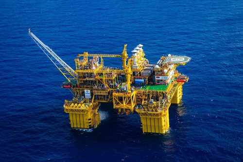 Bất chấp Trung Quốc, ExxonMobil Tiếp tục khai thác mỏ Cá Voi Xanh | Vietnam Fraternité