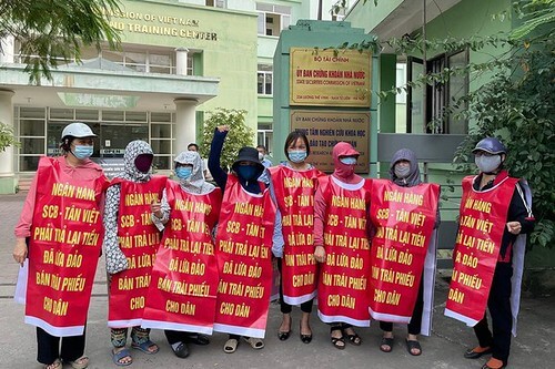 "Lùa gà ăn trái phiếu", ai chịu trách nhiệm ? | Vietnam Fraternité