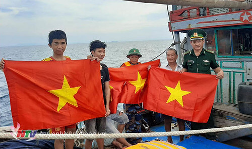 Những món quà đầy ý nghĩa | Vietnam Fraternité