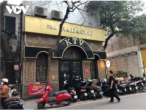 Sống chết mặc bay : Ngành kinh doanh Karaoke kêu cứu ! | Vietnam Fraternité