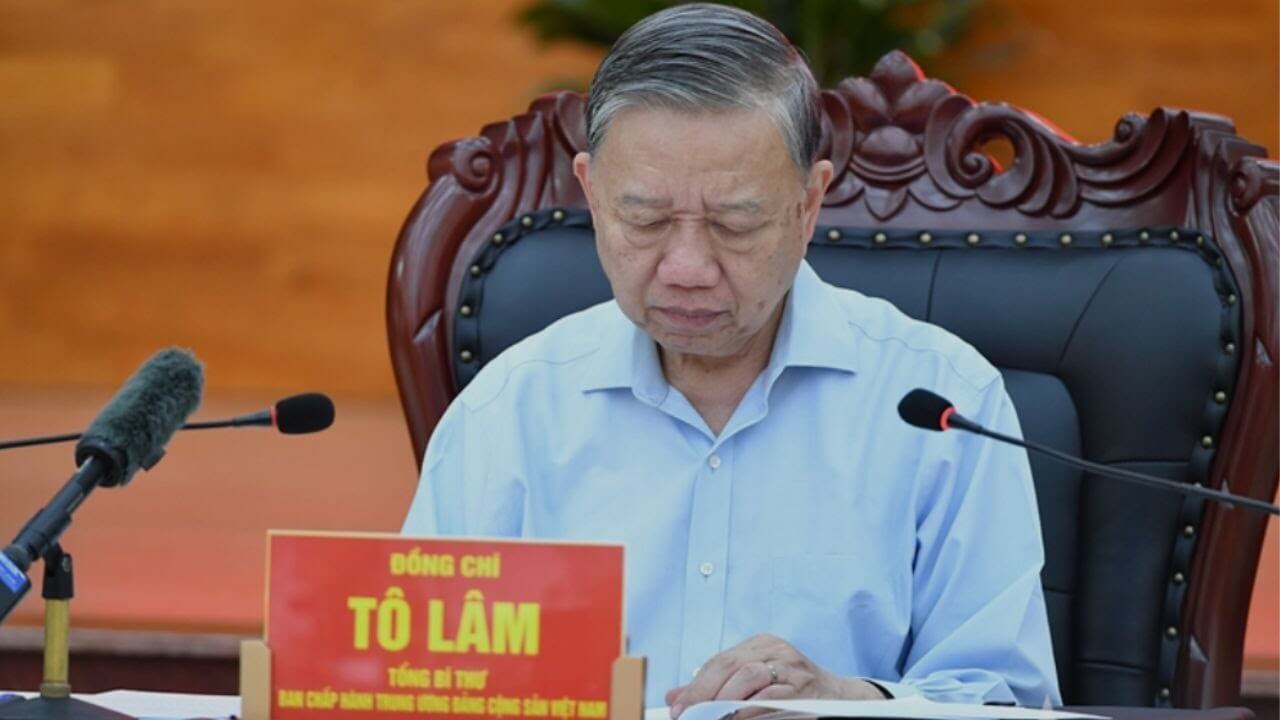 Một TBT mạnh là NTN? Những quan điểm khác xa khác nhau!