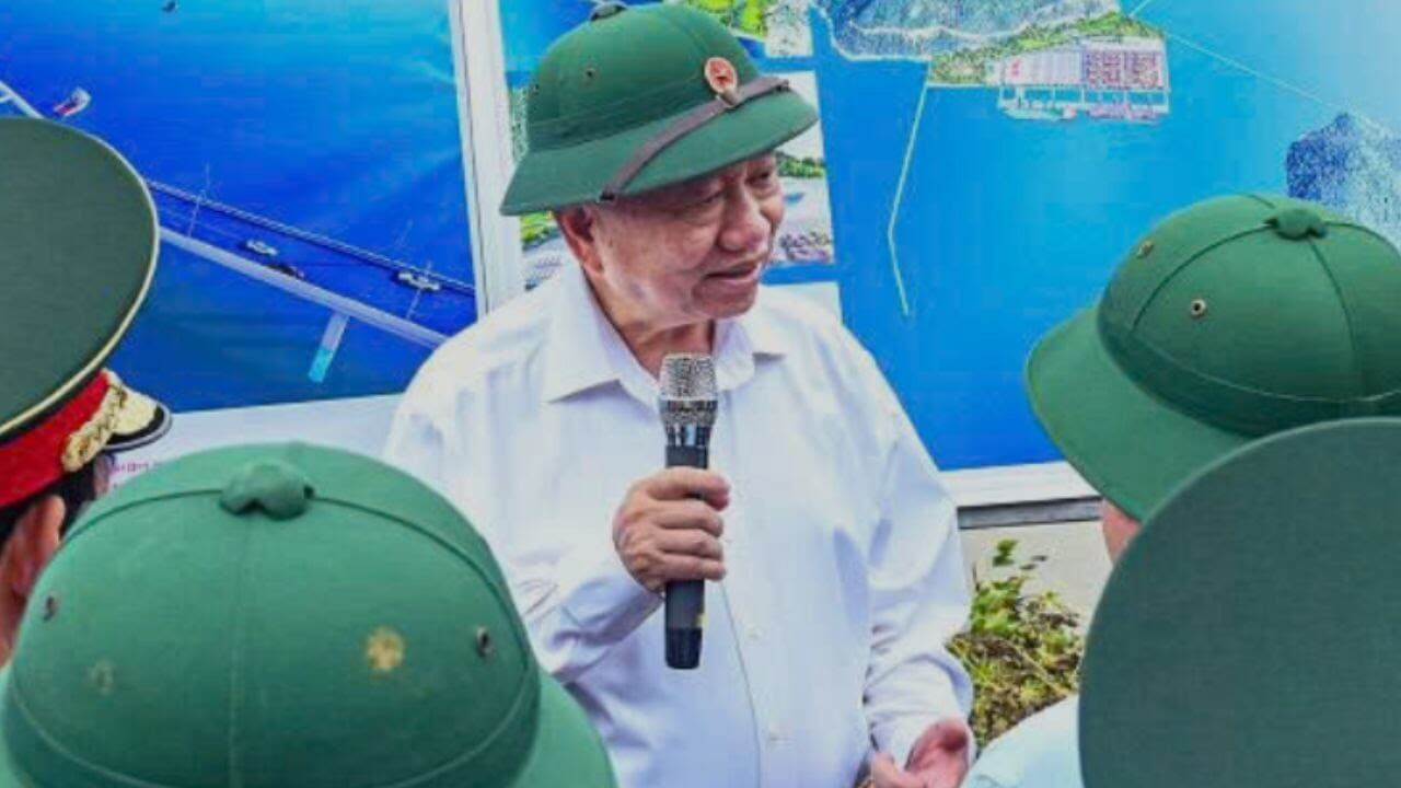 Từ Hòn Khoai, TBT Tô Lâm giơ ngón tay trỏ về phía vịnh Thái Lan! LĐ Thái khiếp sợ!