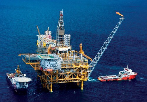 Mỹ đánh nhau bằng nước bọt với Trung Quốc ở Biển Đông ? | Vietnam Fraternité