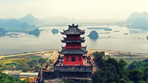 Một xã hội khủng hoảng niềm tin | Vietnam Fraternité