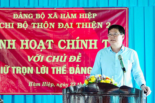 Thêm những vở bi hài kịch cho Đảng | Vietnam Fraternité