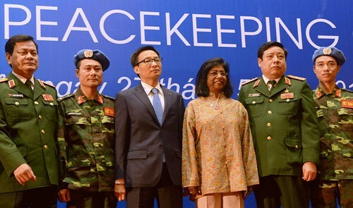 Giữ nhà không xong ti toe làm gì cho khổ vậy Lịch ? | Vietnam Fraternité