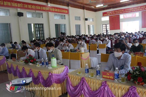 Cấm dân tụ tâp đông người, đảng tưng bừng đại hội | Vietnam Fraternité