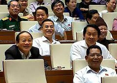 Có nên dẹp trò "Chống tham nhũng" ? | Vietnam Fraternité