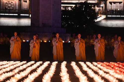 Thức đẩy du lịch tâm linh chỉ vì mục tiêu kinh tế | Vietnam Fraternité