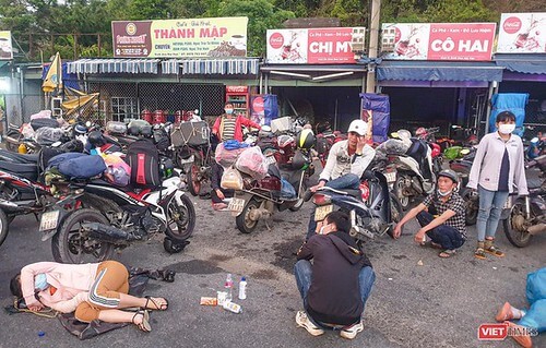 Đánh "giặc dịch" hay đánh dân ? | Vietnam Fraternité