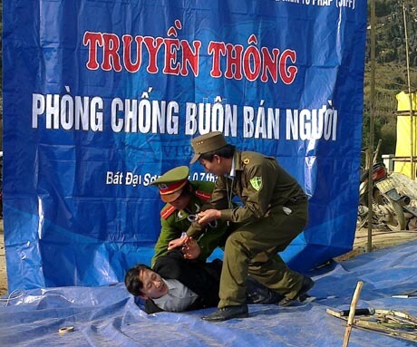 Nạn buôn người : Cần giải pháp toàn diện | Vietnam Fraternité