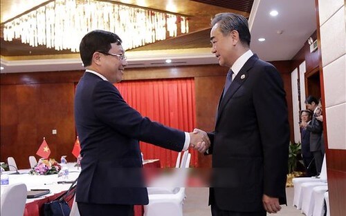 Trung Quốc yêu cầu Việt Nam mở cửa cho công dân tự do nhập cảnh | Vietnam Fraternité