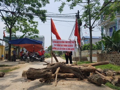 Trống đánh xuôi kèn thổi ngược | Vietnam Fraternité