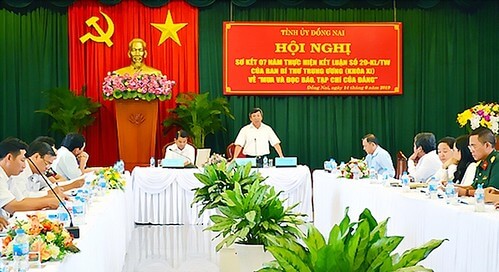 Dùng ‘ông kẹ tham nhũng’ để hù dọa và nền báo chí khát khao tự do ở Việt Nam | Vietnam Fraternité