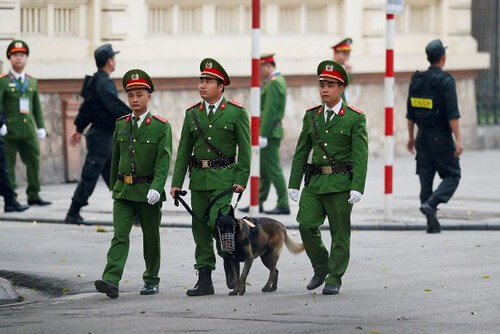 Đấu đá nội bộ : Công an muốn nắm hết, Quân đội và Quốc hội nói không | Vietnam Fraternité